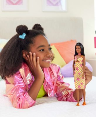 Barbie Fashionista Doll HYT91