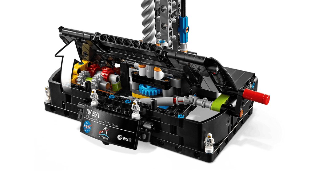 LEGO 42221 Nasa Artemis Space Launch System Rocket