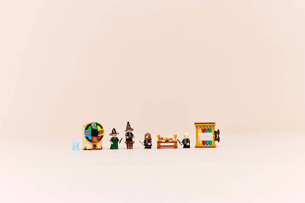 LEGO 76460 Hogwarts Castle: Sorting Hat Ceremony