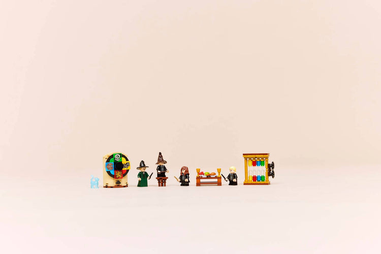 LEGO 76460 Hogwarts Castle: Sorting Hat Ceremony