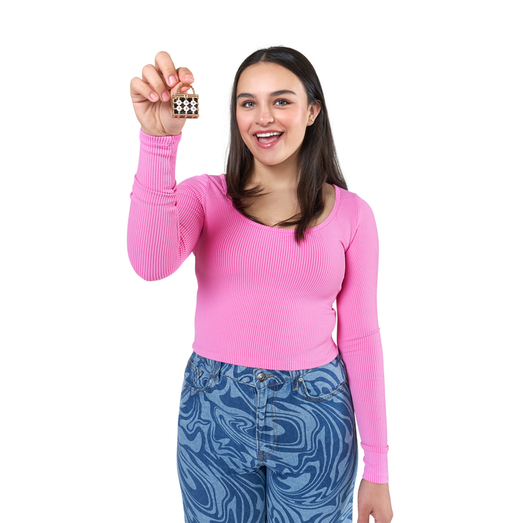 Black Zuru Mini Brand Fashion Capsule 77485GQ6 Toyzoona 77485_MiniBrands_Fashion_Capsule_Lifestyle_01A.png Action Figures and Play Sets