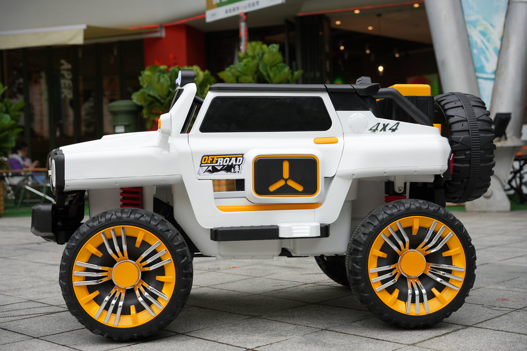 Ride On Car White Gold MQ 150 - Toyzoona