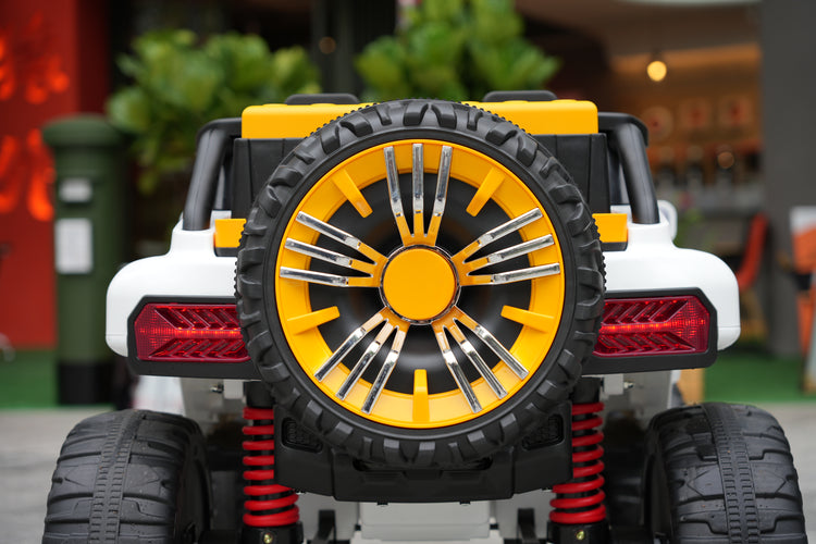 Ride On Car White Gold MQ 150 - Toyzoona