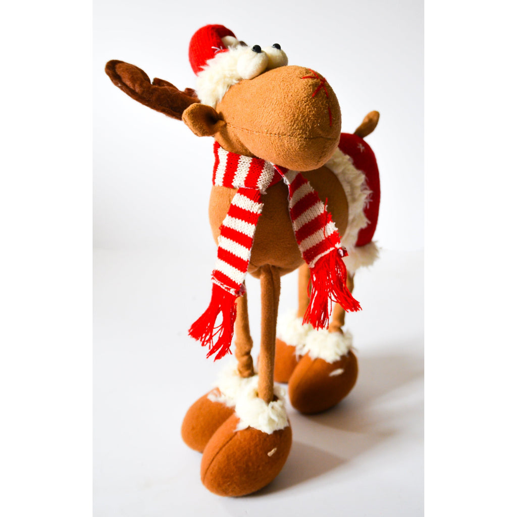 Saddle Brown Moose with Red Hat Christmas Decor Toyzoona DSC_4815.jpg Seasonal