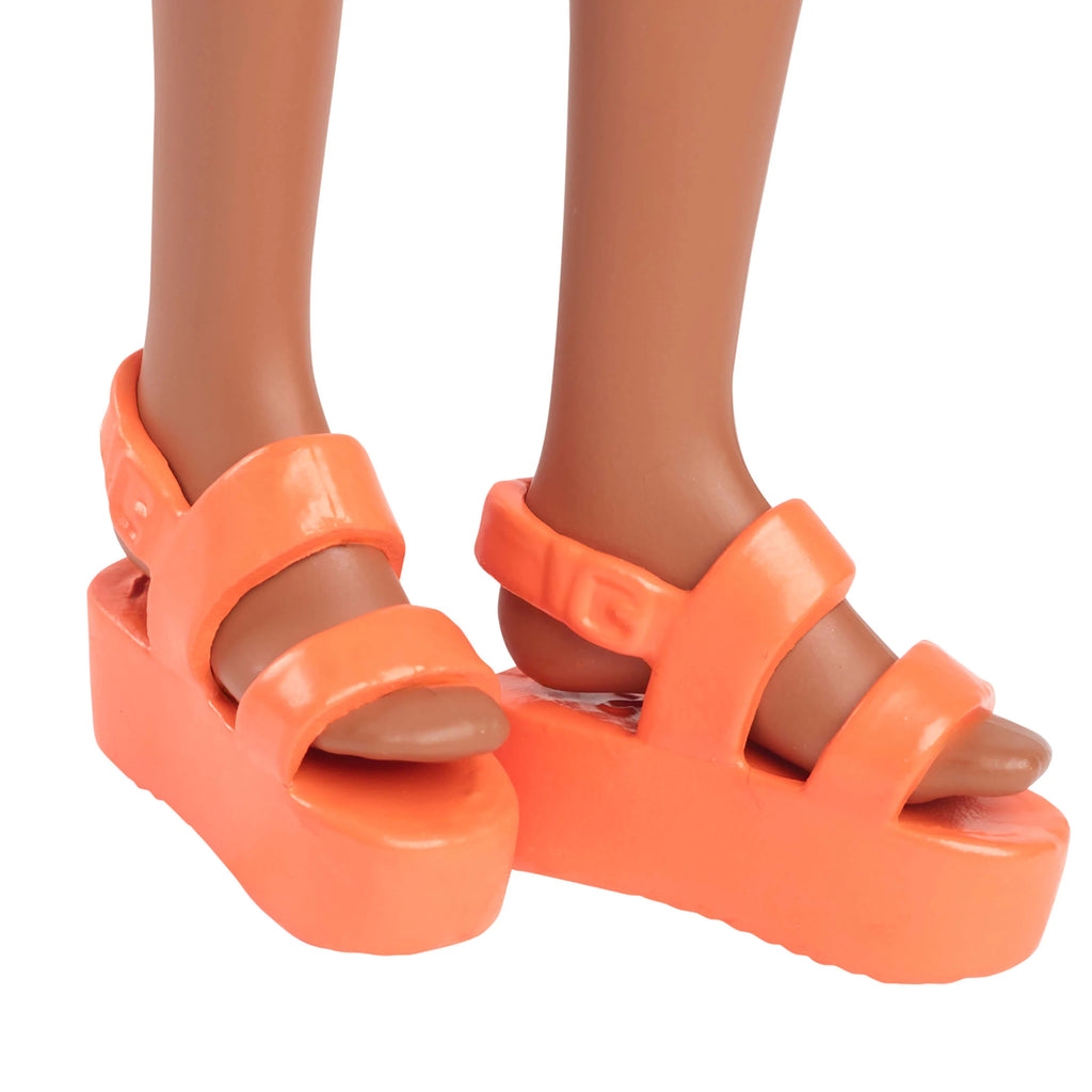 Barbie Fashionista Doll HYT91